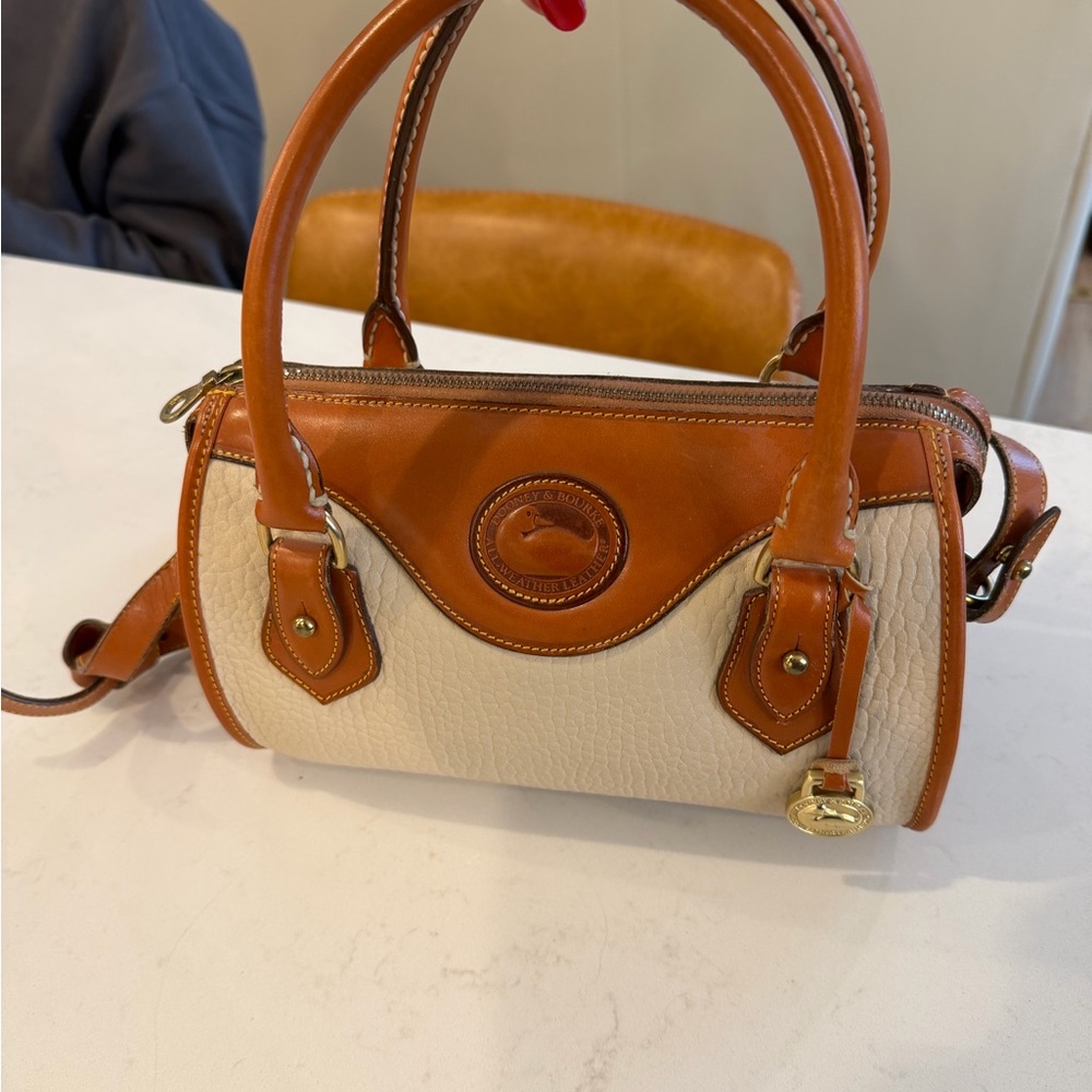 Dooney & Bourke Tan and Cream Satchel Vintage